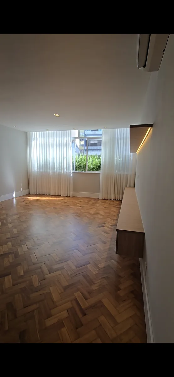 Living social reformado em Ipanema